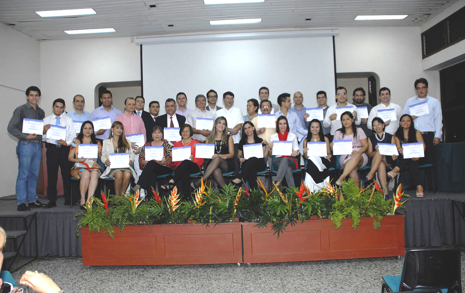 Quinta cohorte: semestre B-2013: 46 estudiantes.